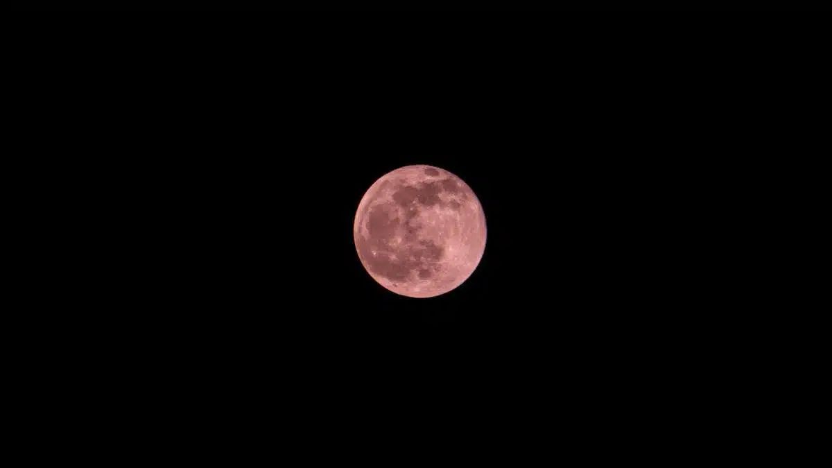 April's Moon Aspects: Key Lunar Influences to Watch